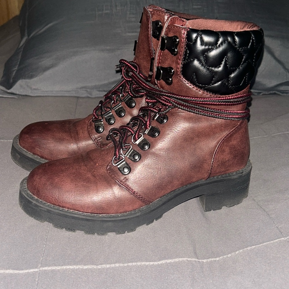 Star Boots